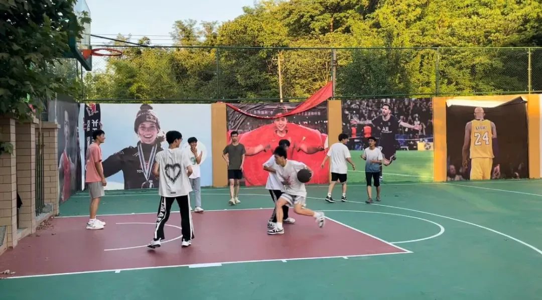 刻苦训练篮球时如何避免受伤的建议_2